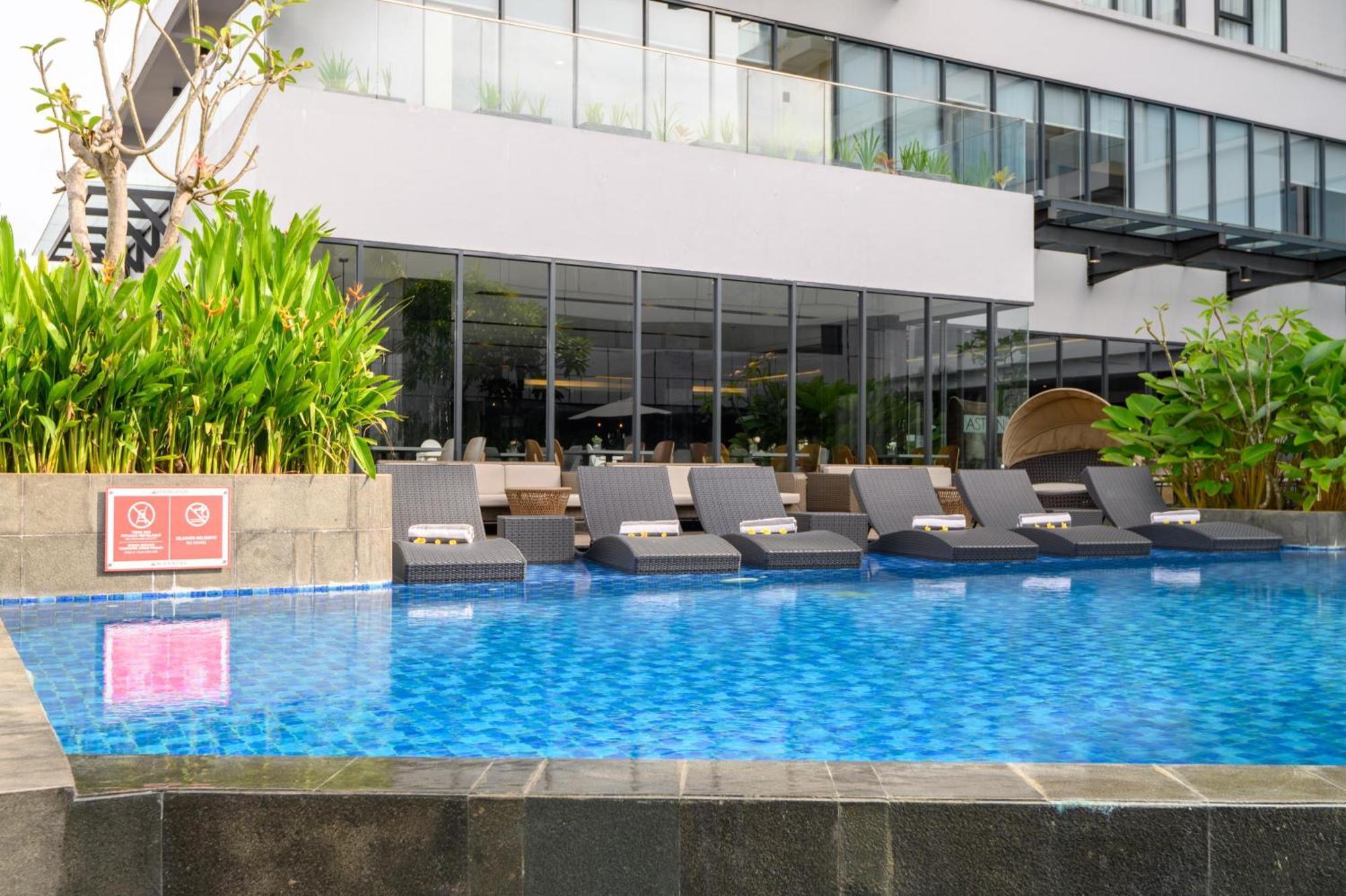 Aston Sorong Hotel & Conference Center Exterior foto