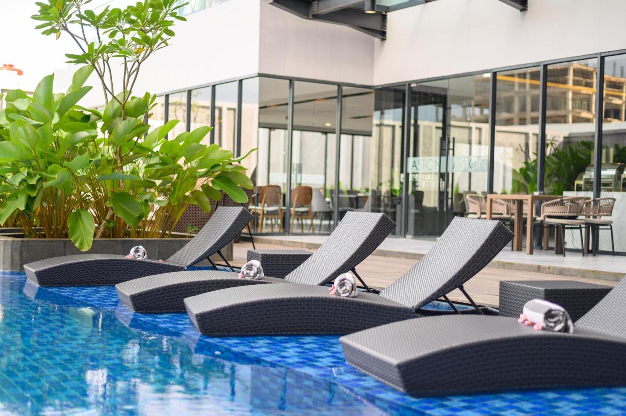 Aston Sorong Hotel & Conference Center Exterior foto